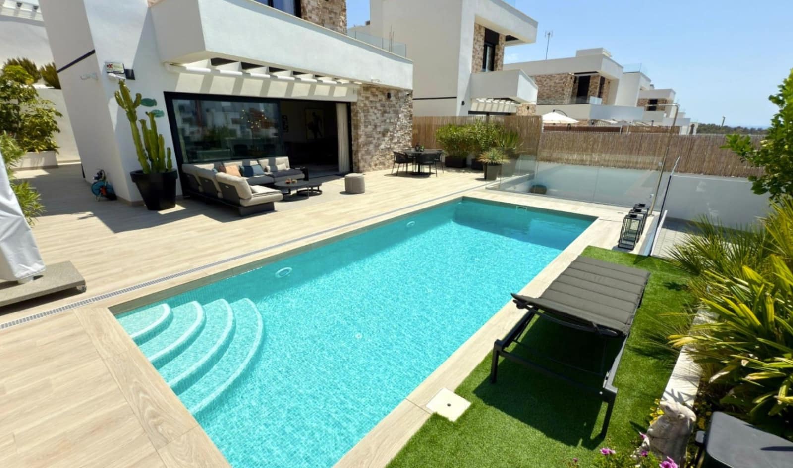 3 quarto Moradia para venda em Finestrat com garagem - 680 000 € (Ref: 9535296)