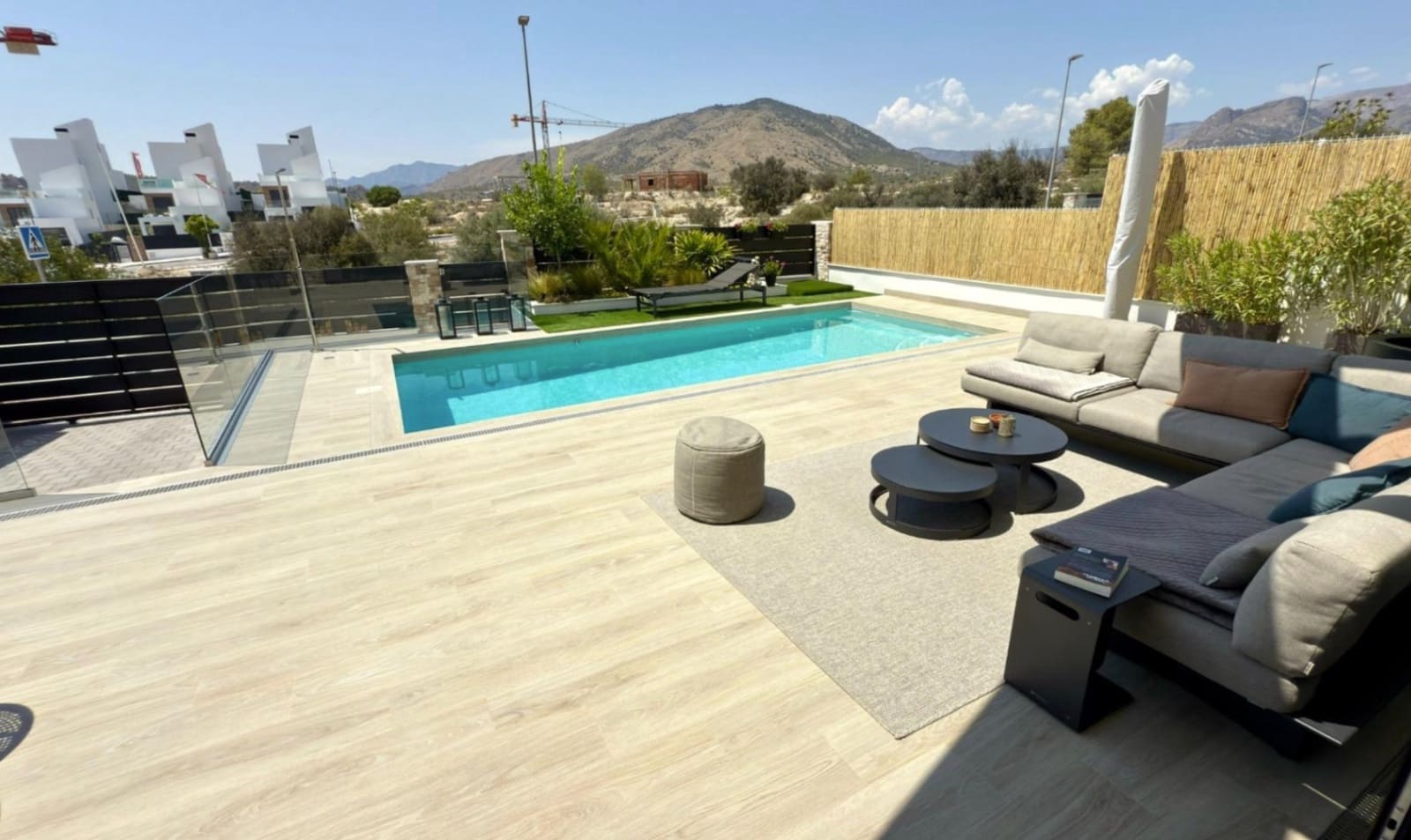 3 quarto Moradia para venda em Finestrat com garagem - 680 000 € (Ref: 9535296)