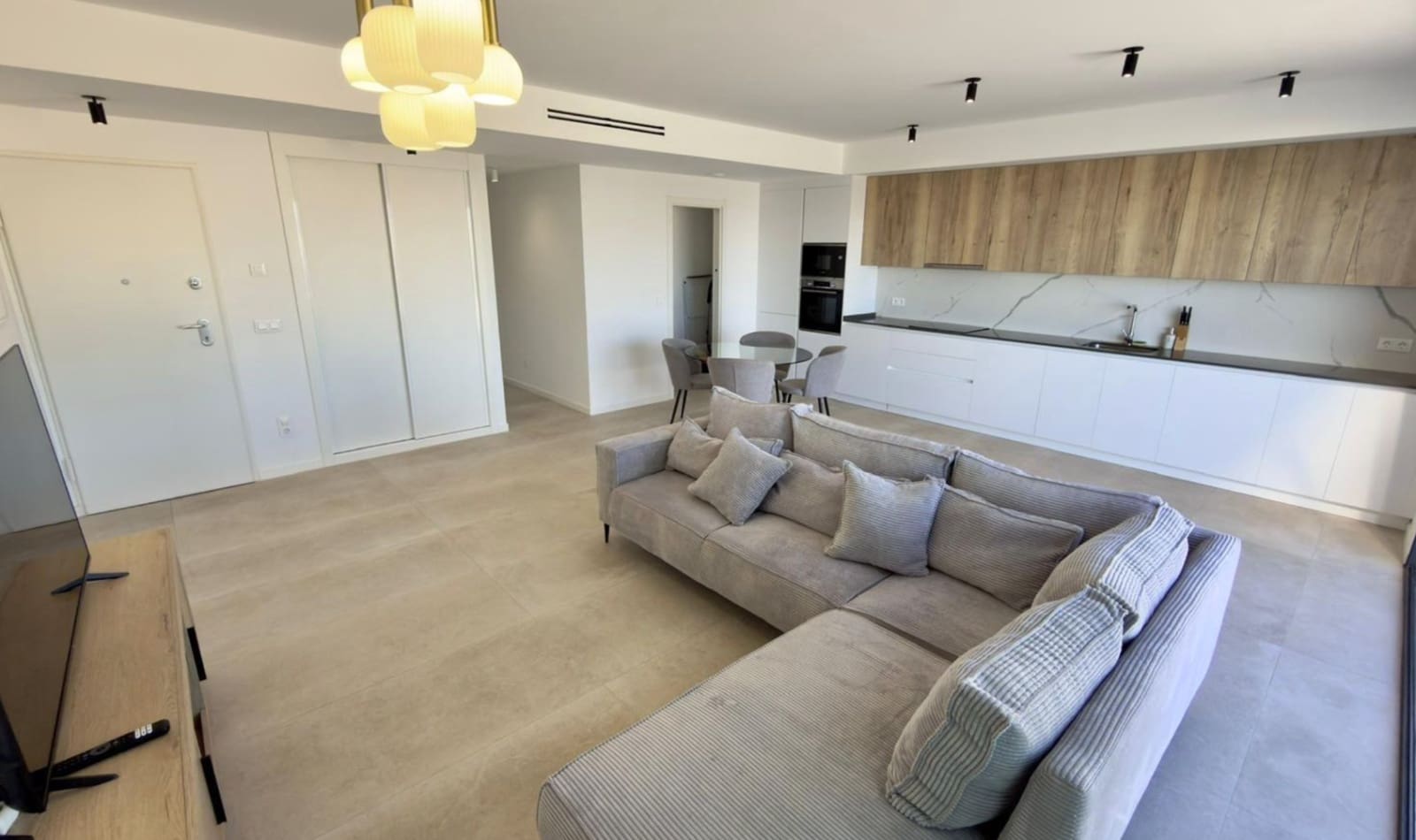 Apartamento de 2 habitaciones en Finestrat en venta con piscina garaje - 465.000 € (Ref: 9535371)