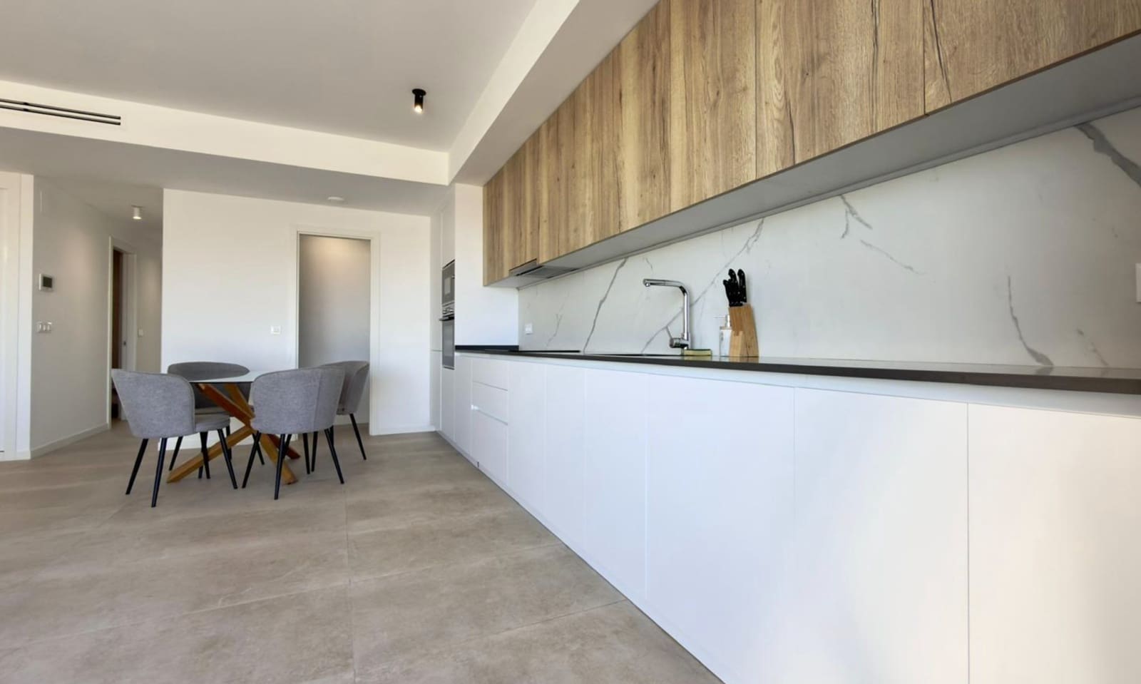 Apartamento de 2 habitaciones en Finestrat en venta con piscina garaje - 465.000 € (Ref: 9535371)