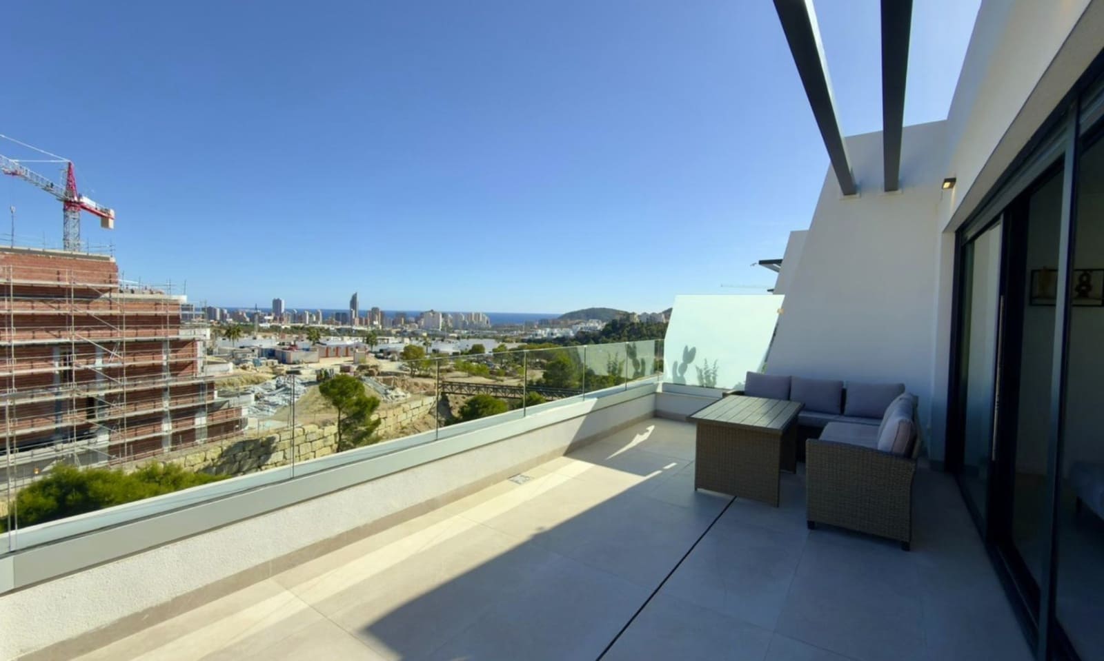 Apartamento de 2 habitaciones en Finestrat en venta con piscina garaje - 465.000 € (Ref: 9535371)