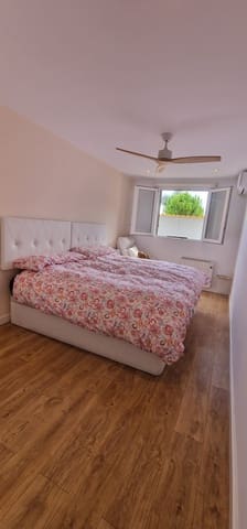 4 makuuhuone Rivitalo myytävänä paikassa Polop mukana uima-altaan 
autotalli - 399 000 € (Ref: 9539916)