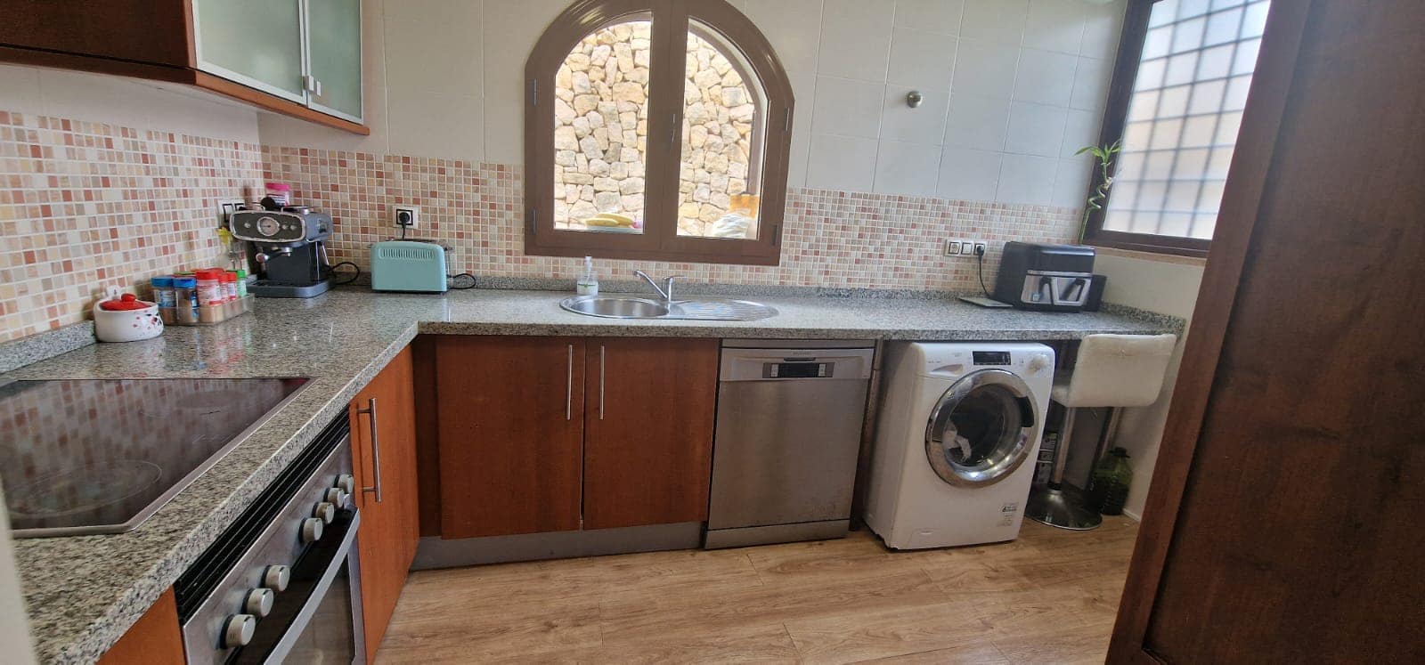 Adosado de 4 habitaciones en Polop en venta con piscina garaje - 399.000 € (Ref: 9539916)