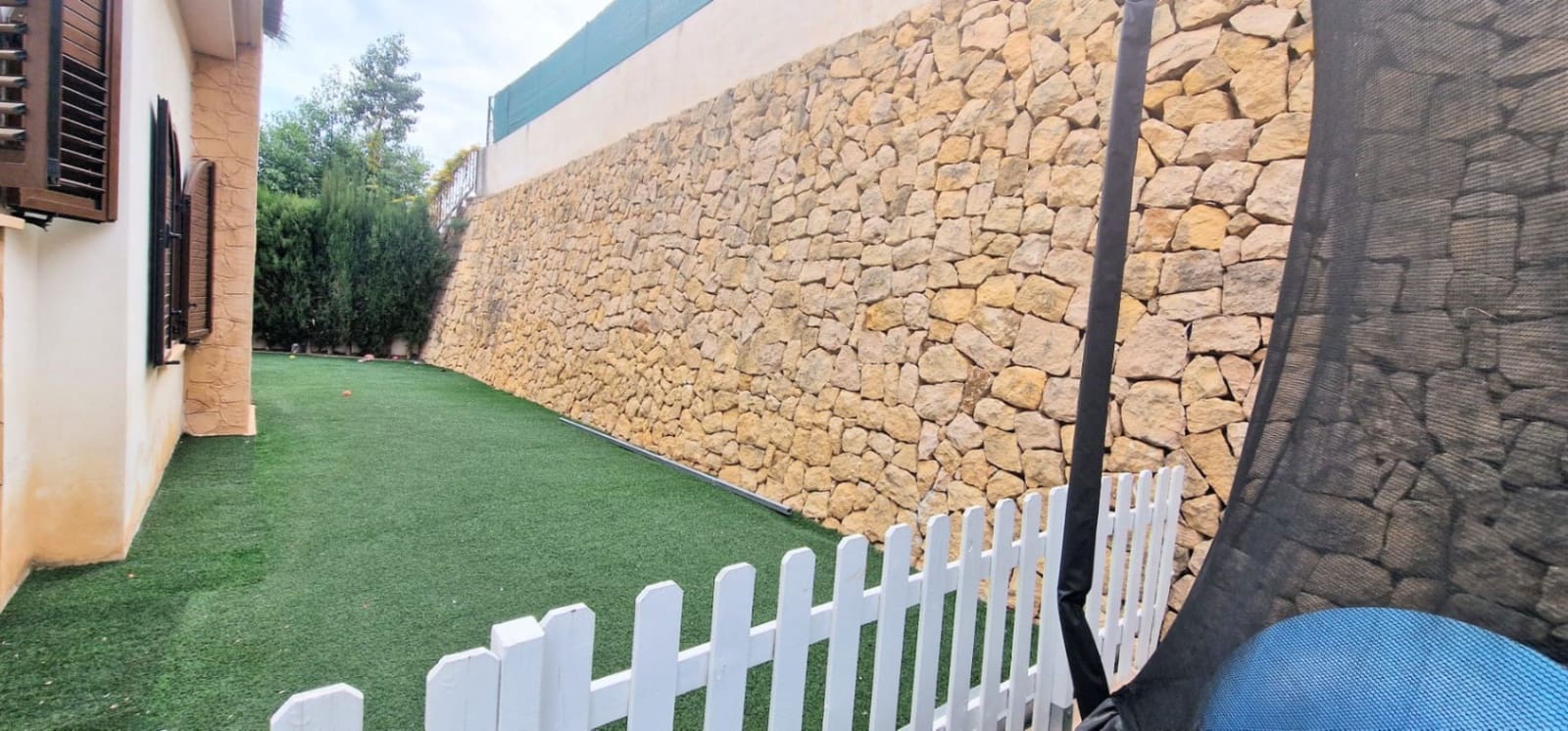 Adosado de 4 habitaciones en Polop en venta con piscina garaje - 399.000 € (Ref: 9539916)