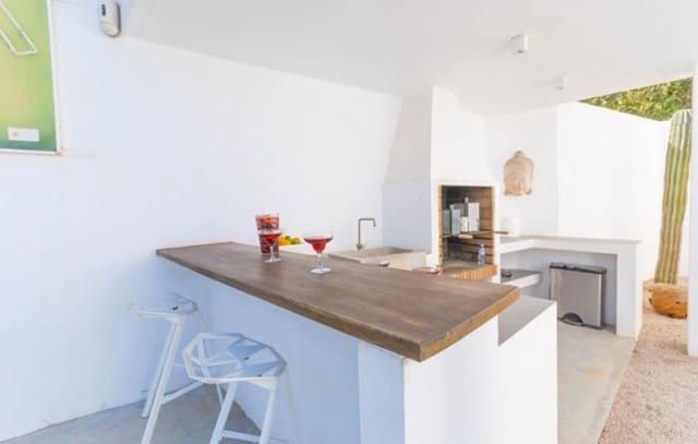 4 quarto Moradia para venda em Escandinavia - Cautivador, Alfaz del Pi / L'Alfàs del Pi com piscina - 925 000 € (Ref: 9549011)