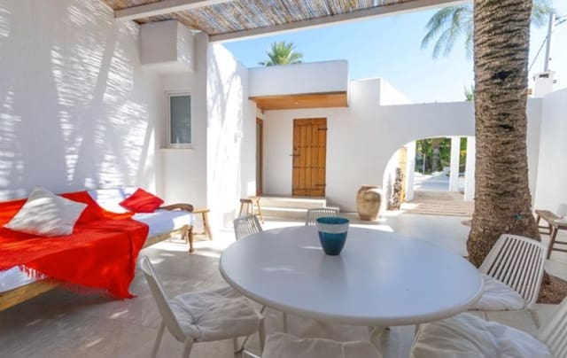 4 quarto Moradia para venda em Escandinavia - Cautivador, Alfaz del Pi / L'Alfàs del Pi com piscina - 925 000 € (Ref: 9549011)