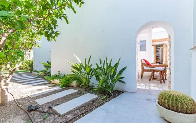 4 quarto Moradia para venda em Escandinavia - Cautivador, Alfaz del Pi / L'Alfàs del Pi com piscina - 925 000 € (Ref: 9549011)