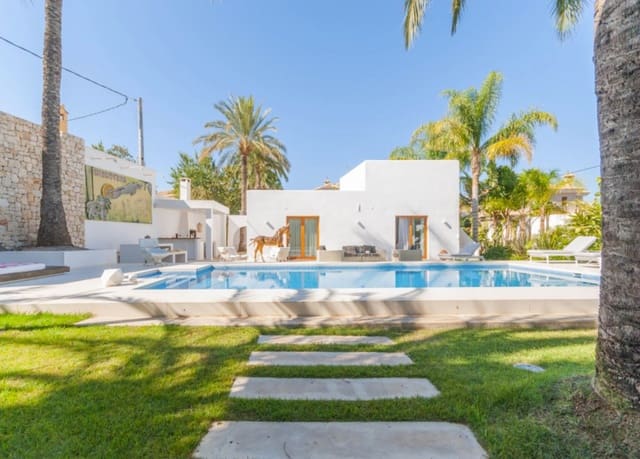 4 quarto Moradia para venda em Escandinavia - Cautivador, Alfaz del Pi / L'Alfàs del Pi com piscina - 925 000 € (Ref: 9549011)