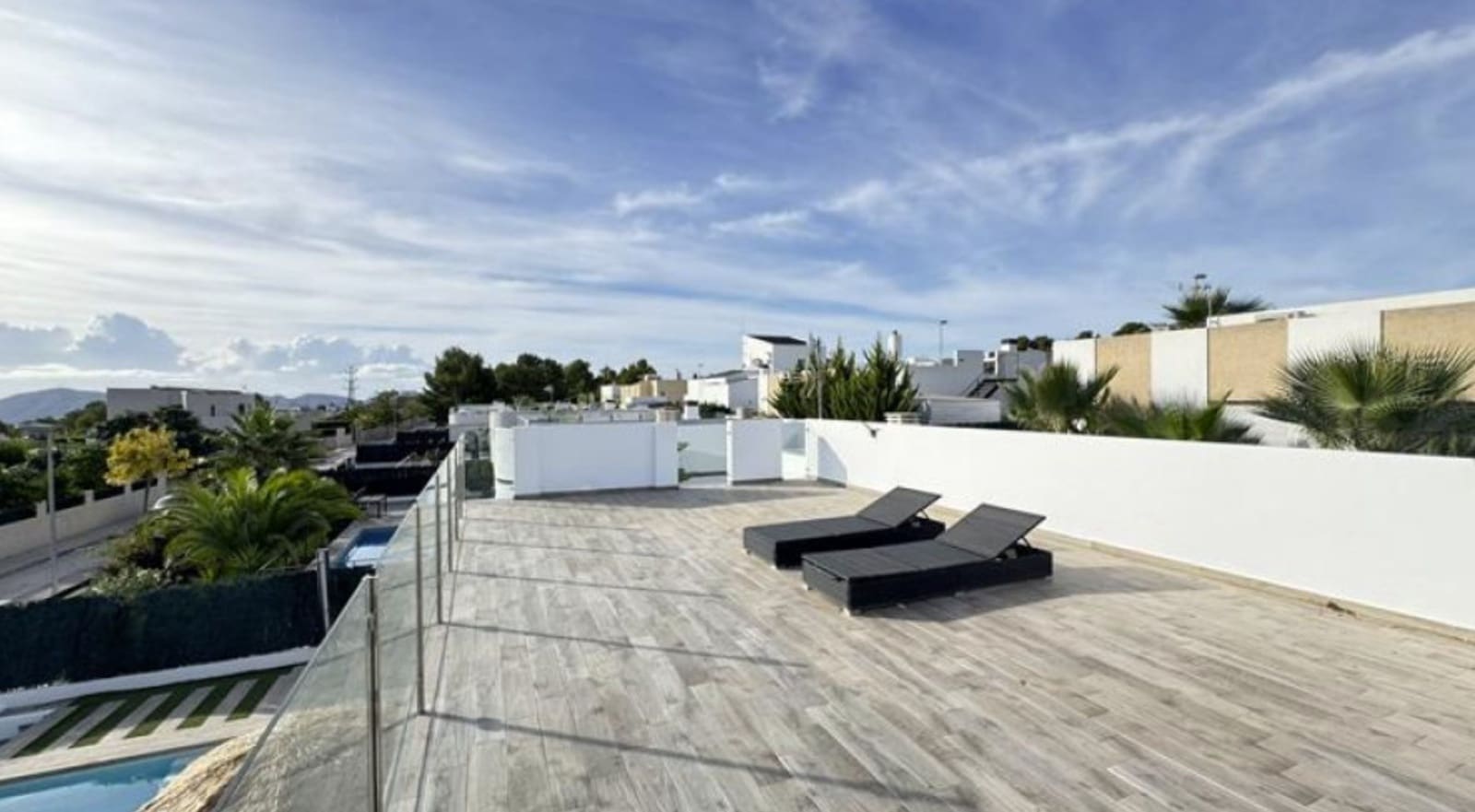 Chalet de 3 habitaciones en Polop en venta con piscina garaje - 515.000 € (Ref: 9549994)