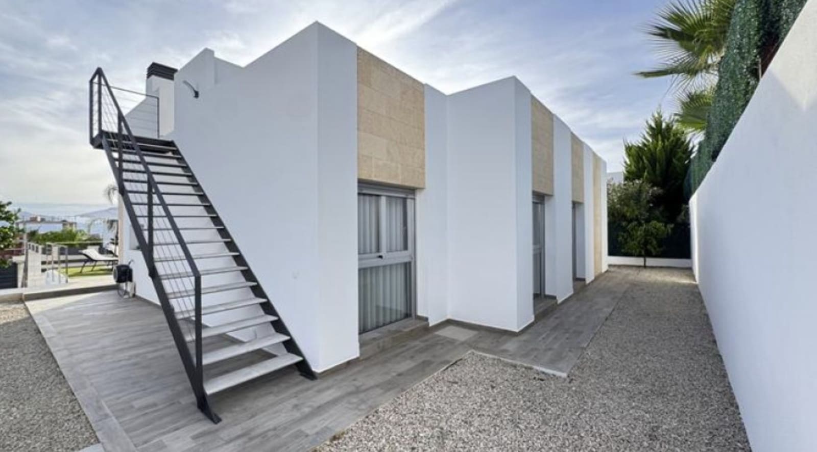 Chalet de 3 habitaciones en Polop en venta con piscina garaje - 515.000 € (Ref: 9549994)