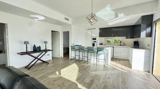 Chalet de 3 habitaciones en Polop en venta con piscina garaje - 515.000 € (Ref: 9549994)