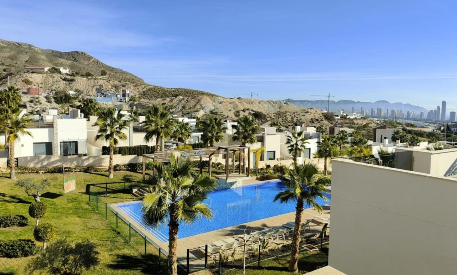 2 quarto Bungalow para venda em Finestrat com piscina garagem - 330 000 € (Ref: 9549995)