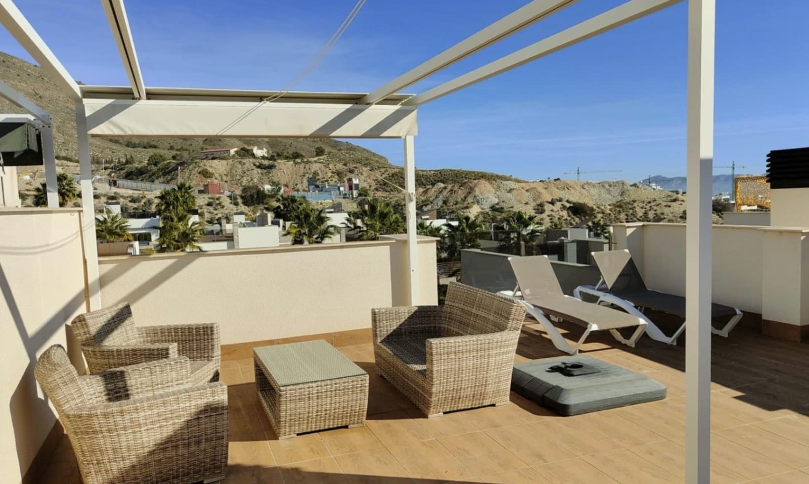 2 quarto Bungalow para venda em Finestrat com piscina garagem - 330 000 € (Ref: 9549995)