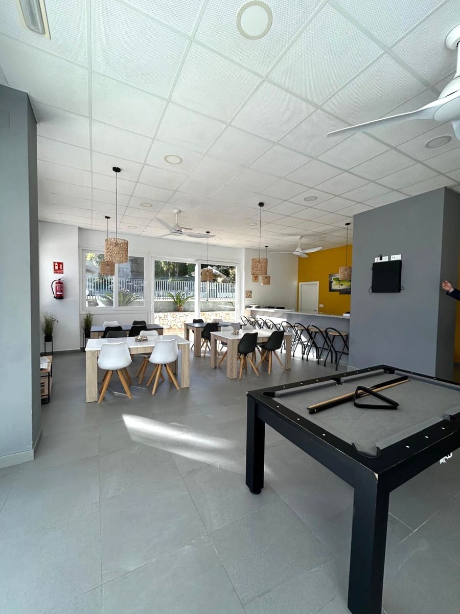 1 sypialnia Apartament na sprzedaż w Gandia z basenem garażem - 186 000 € (Ref: 9559907)