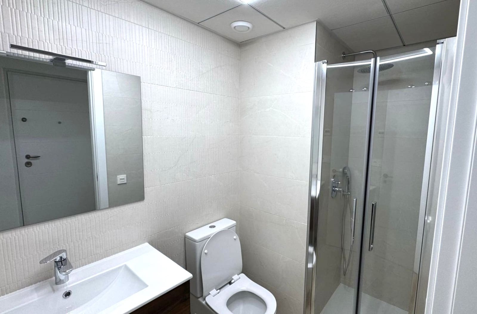 1 soverom Leilighet til salgs i Alicante by med svømmebasseng - € 245 000 (Ref: 9565706)