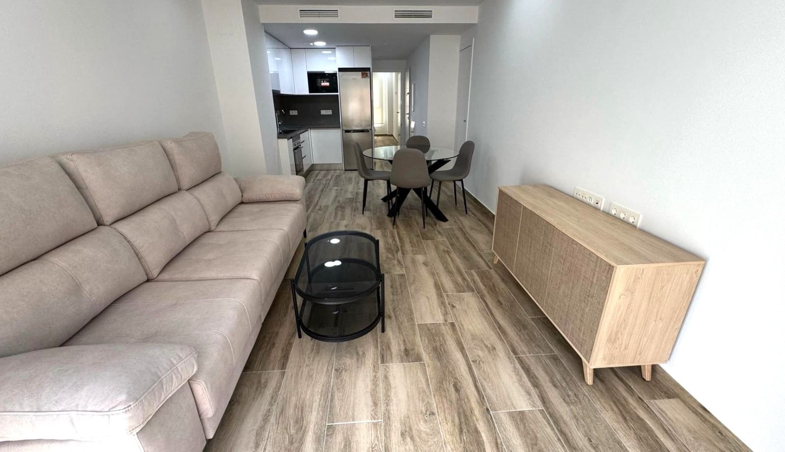 1 soverom Leilighet til salgs i Alicante by med svømmebasseng - € 245 000 (Ref: 9565706)