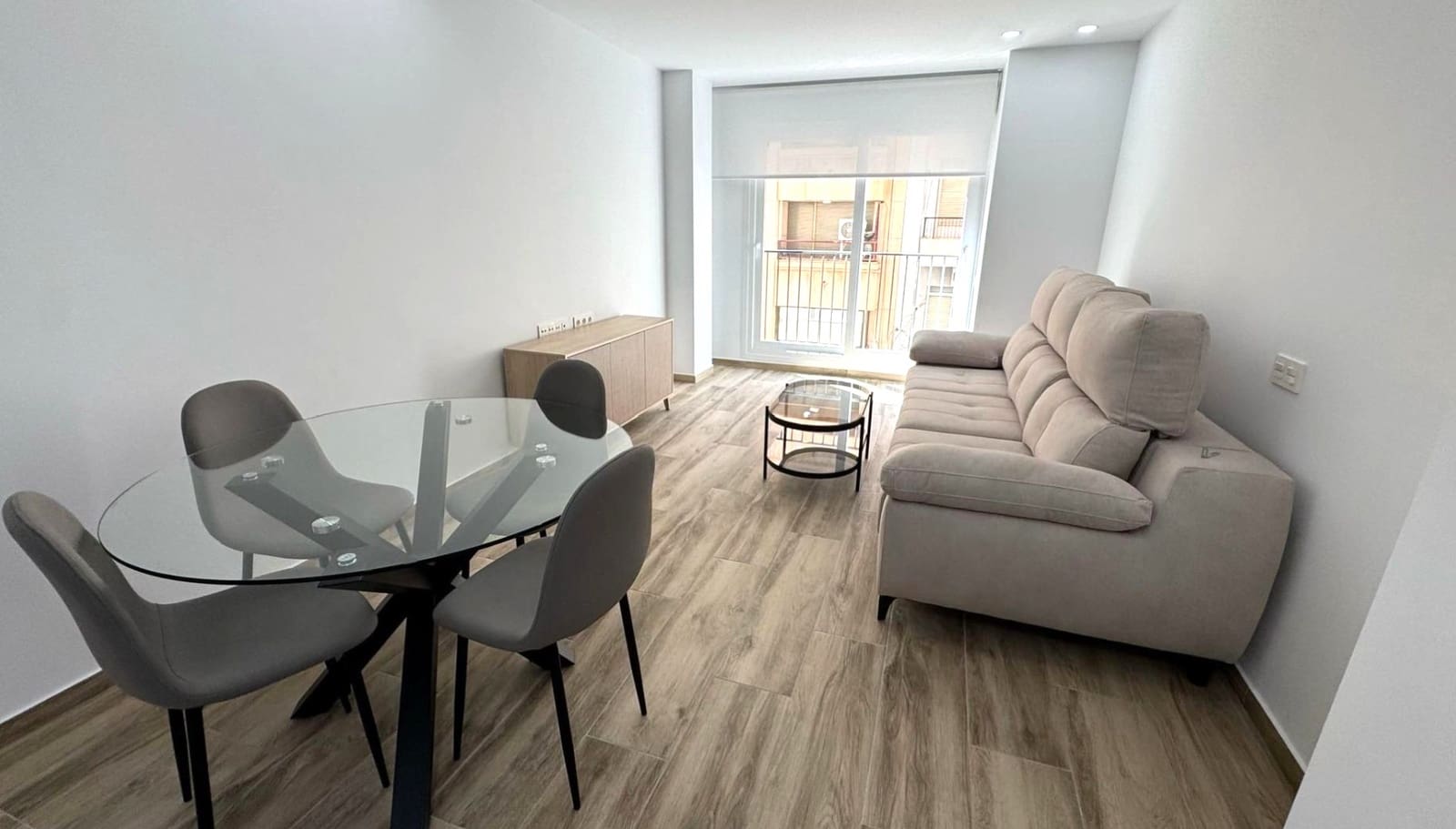 1 soverom Leilighet til salgs i Alicante by med svømmebasseng - € 245 000 (Ref: 9565706)