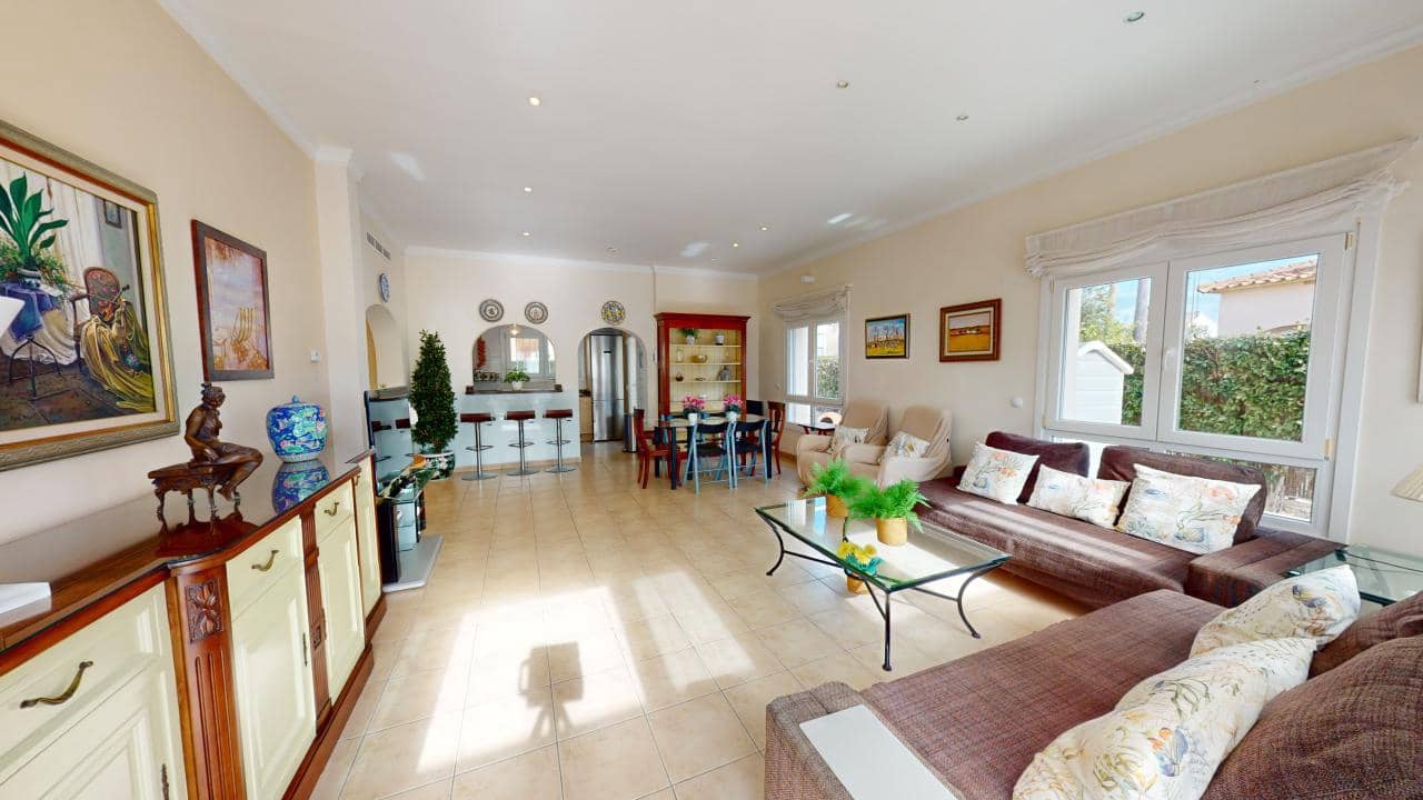 3 sovrum Radhus till salu i Oliva med pool garage - 535 000 € (Ref: 9570406)