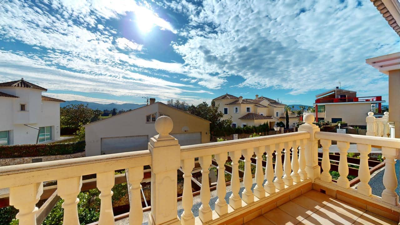 3 sovrum Radhus till salu i Oliva med pool garage - 535 000 € (Ref: 9570406)