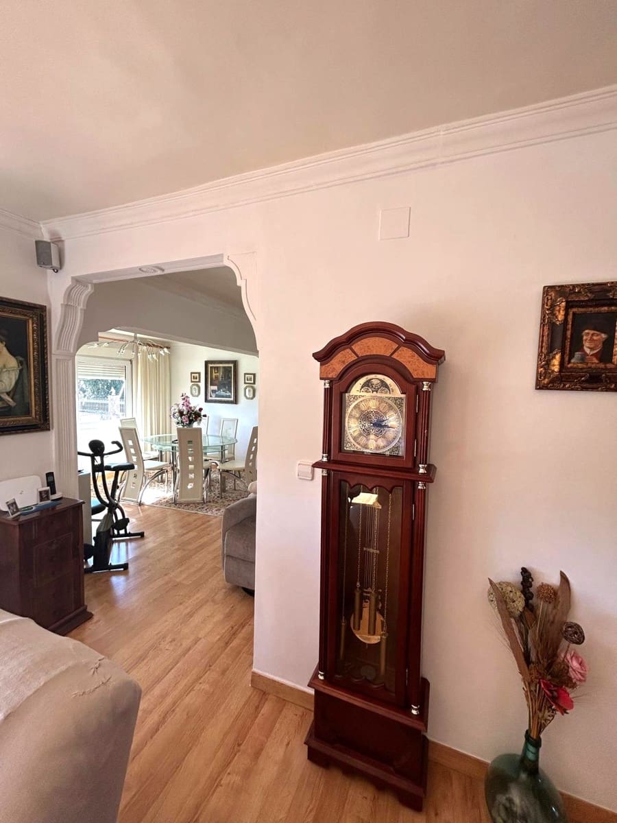 3 bedroom Villa for sale in La Nucia with garage - € 441,000 (Ref: 9634804)