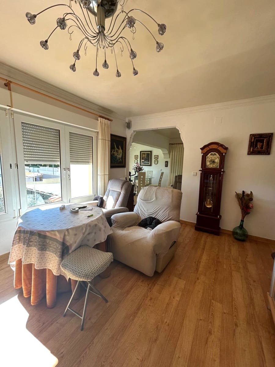 3 bedroom Villa for sale in La Nucia with garage - € 441,000 (Ref: 9634804)