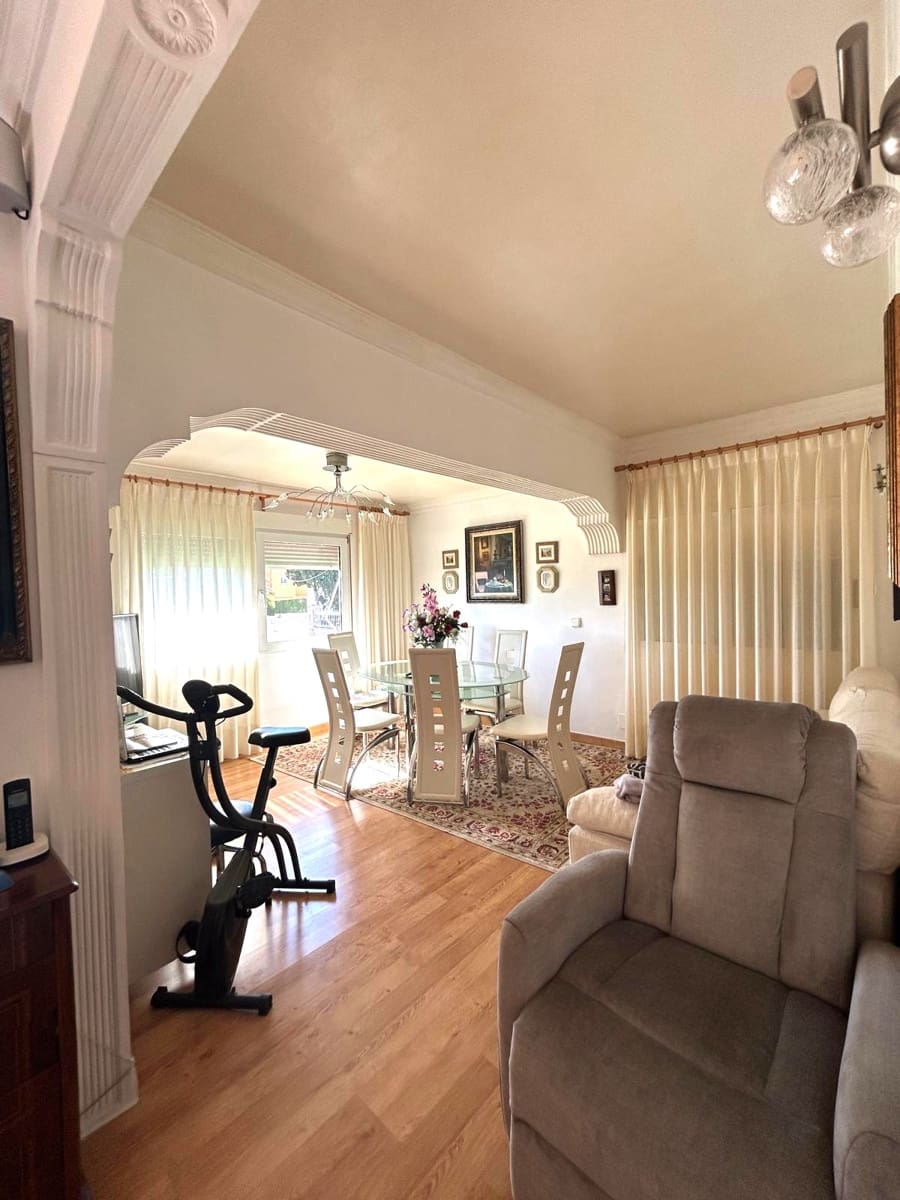 3 bedroom Villa for sale in La Nucia with garage - € 441,000 (Ref: 9634804)