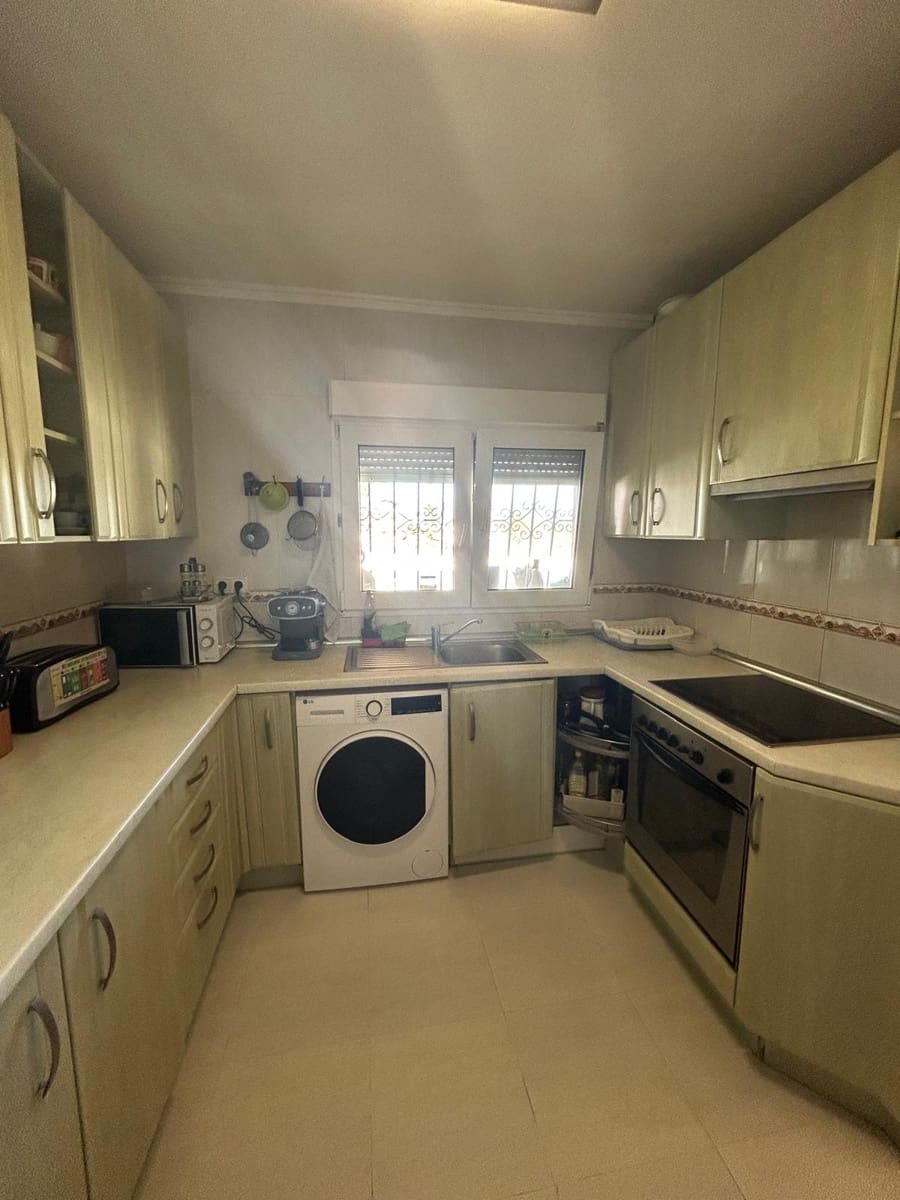 3 bedroom Villa for sale in La Nucia with garage - € 441,000 (Ref: 9634804)