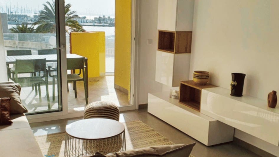 3 Zimmer Apartment zu verkaufen in La Manga del Mar Menor mit Pool - 240.052 € (Ref: 9643559)