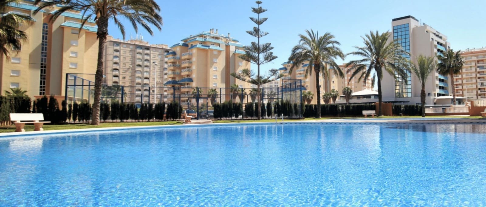 3 Zimmer Apartment zu verkaufen in La Manga del Mar Menor mit Pool - 240.052 € (Ref: 9643559)