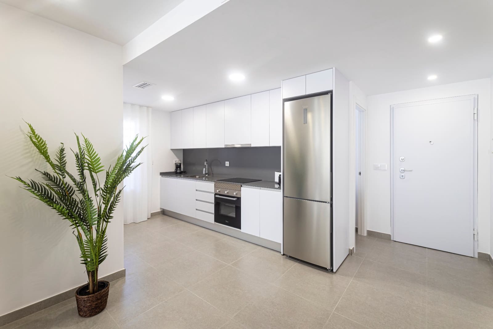 3 Zimmer Apartment zu verkaufen in La Manga del Mar Menor mit Pool - 240.052 € (Ref: 9643559)