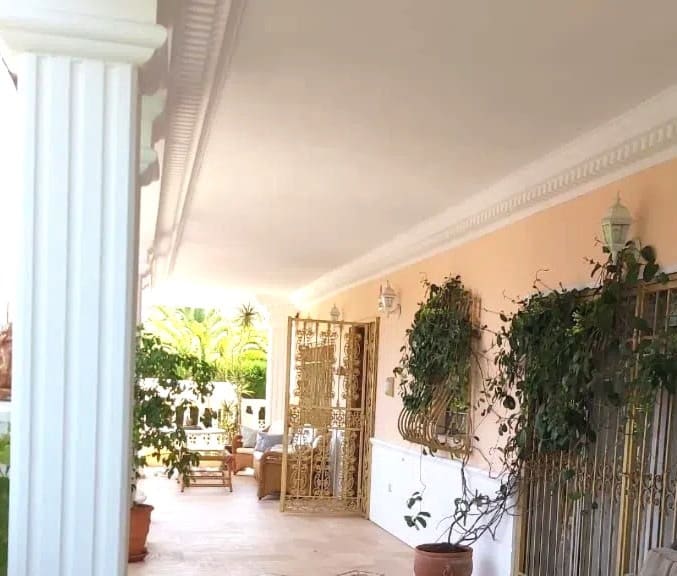 6 sovrum Villa till salu i La Nucia med pool garage - 1 560 000 € (Ref: 9646294)