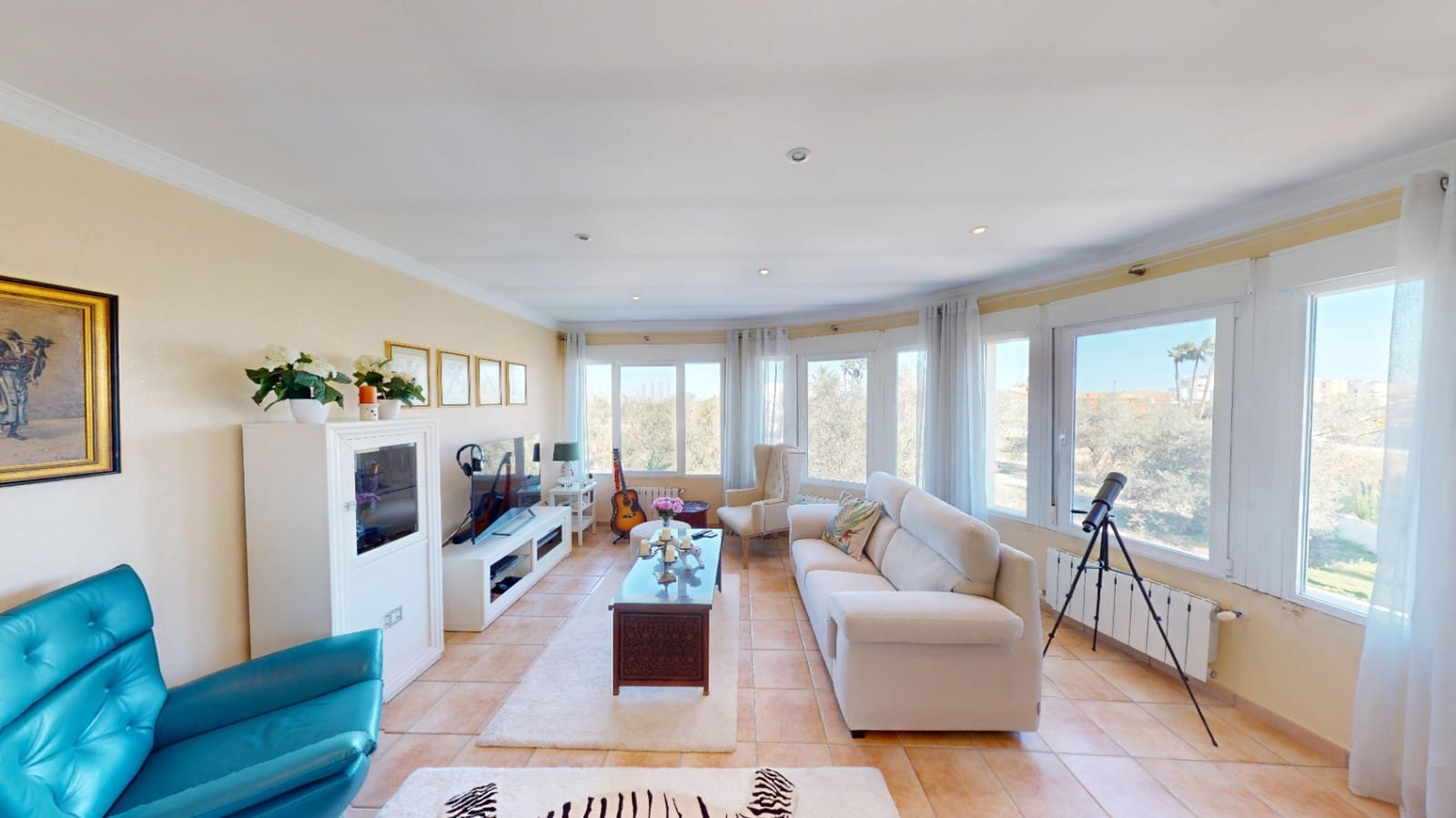 Chalet de 3 habitaciones en Oliva en venta con garaje - 495.000 € (Ref: 9646473)