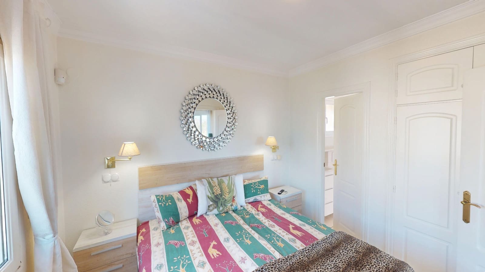 Chalet de 3 habitaciones en Oliva en venta con garaje - 495.000 € (Ref: 9646473)