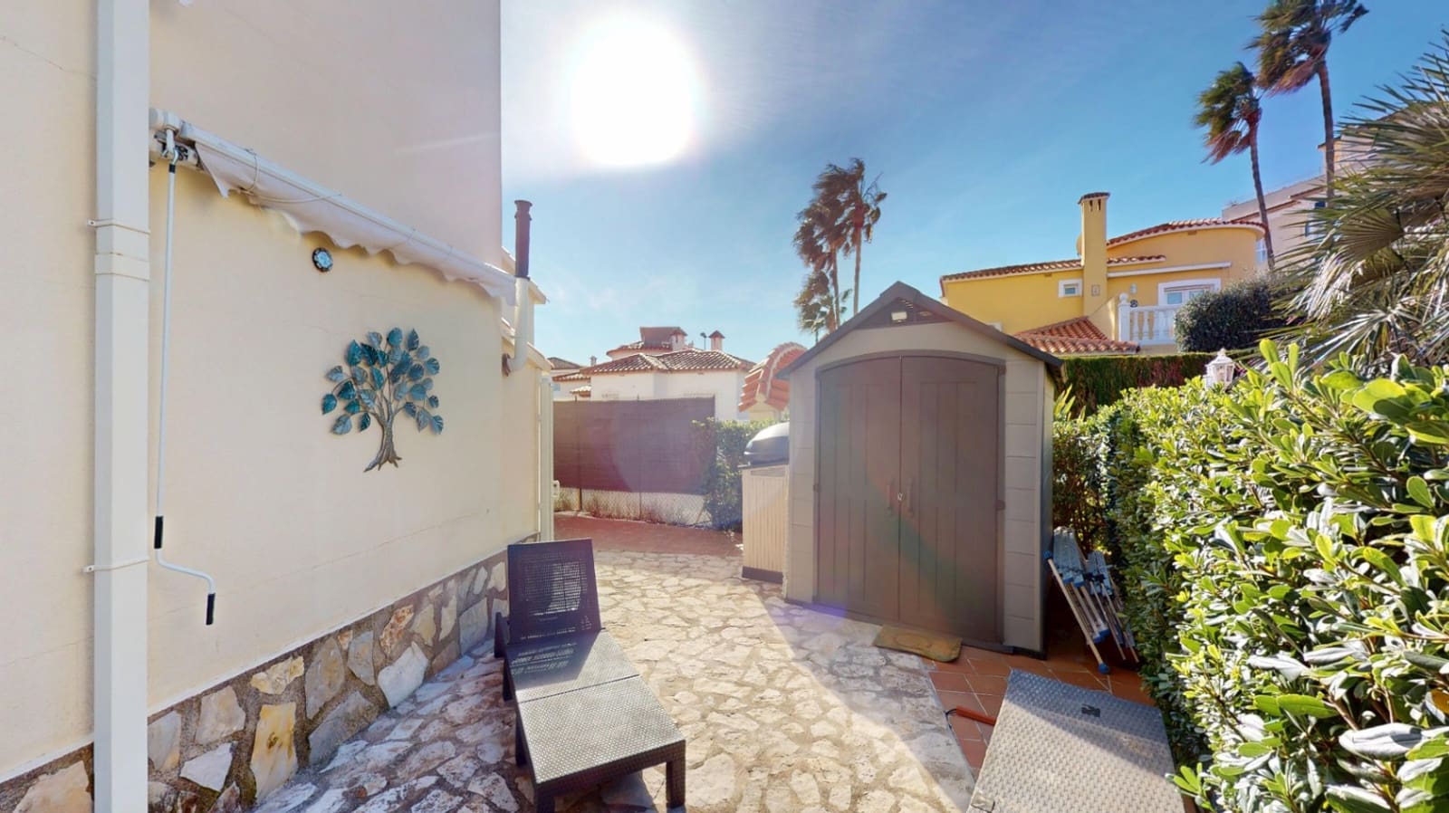 Chalet de 3 habitaciones en Oliva en venta con garaje - 495.000 € (Ref: 9646473)