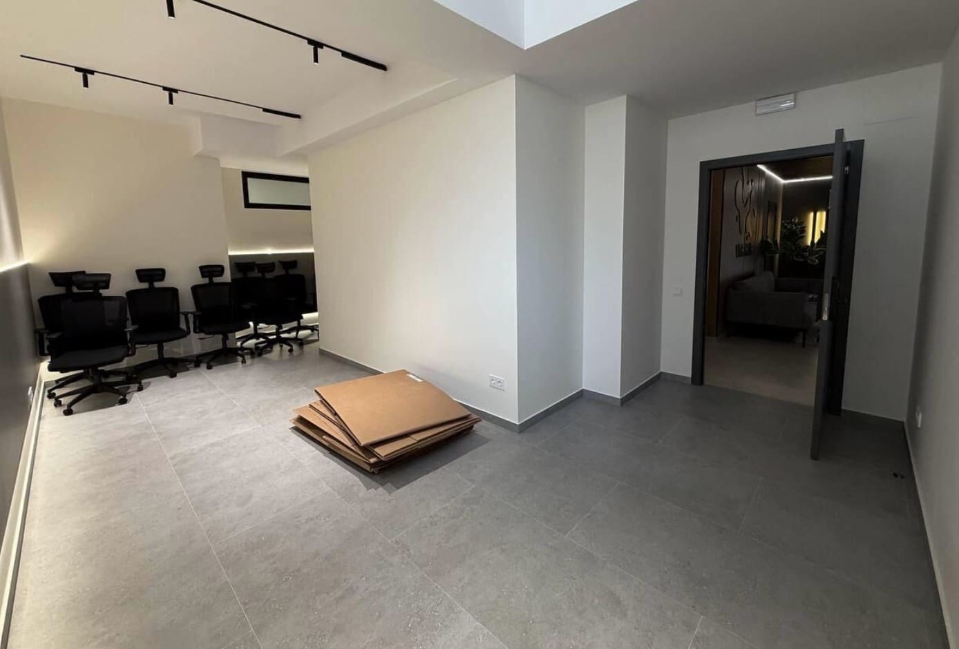 Local Commercial à vendre à Valence ville - 828 000 € (Ref: 9654493)