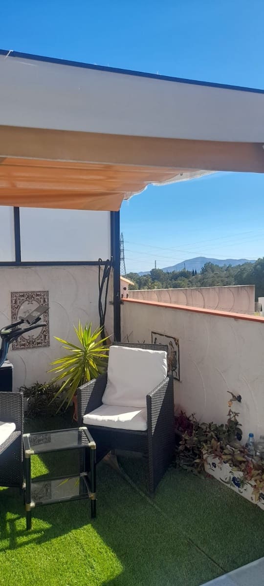 Adosado de 3 habitaciones en La Nucia en venta con piscina garaje - 289.000 € (Ref: 9659796)