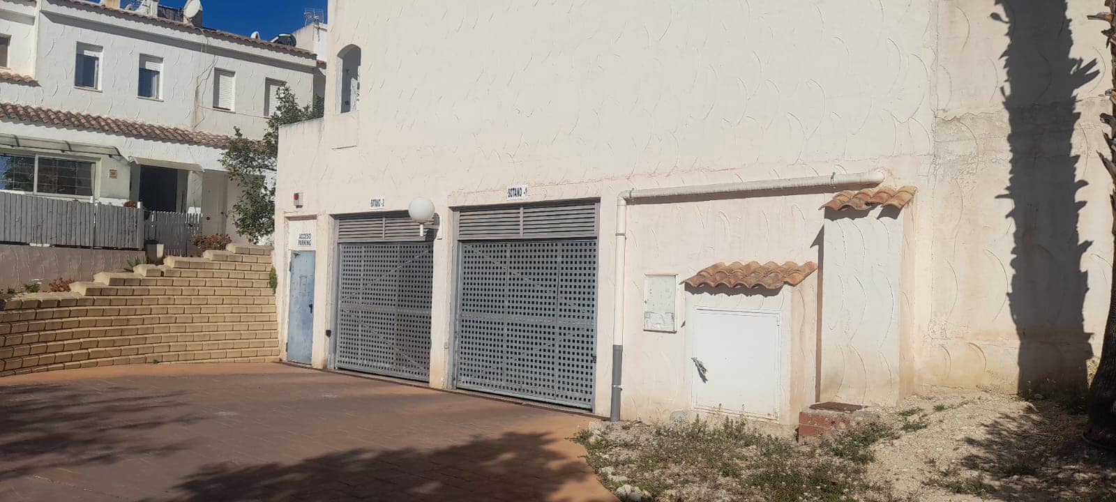 Adosado de 3 habitaciones en La Nucia en venta con piscina garaje - 289.000 € (Ref: 9659796)