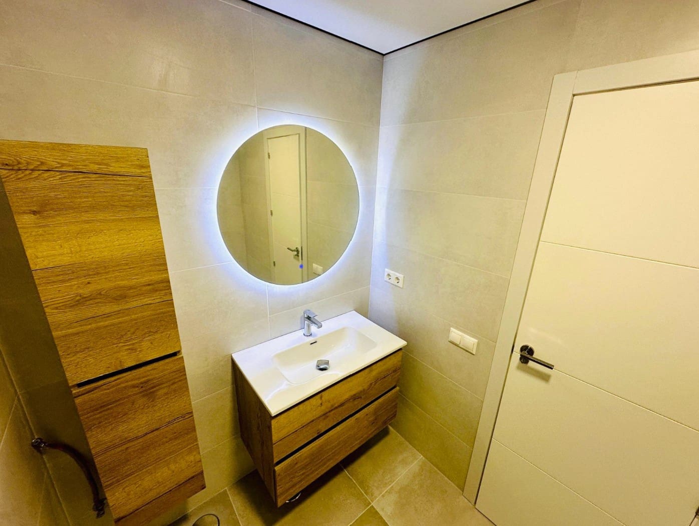 3 makuuhuone Huoneisto myytävänä paikassa Alicante kaupunki - 252 000 € (Ref: 9676341)