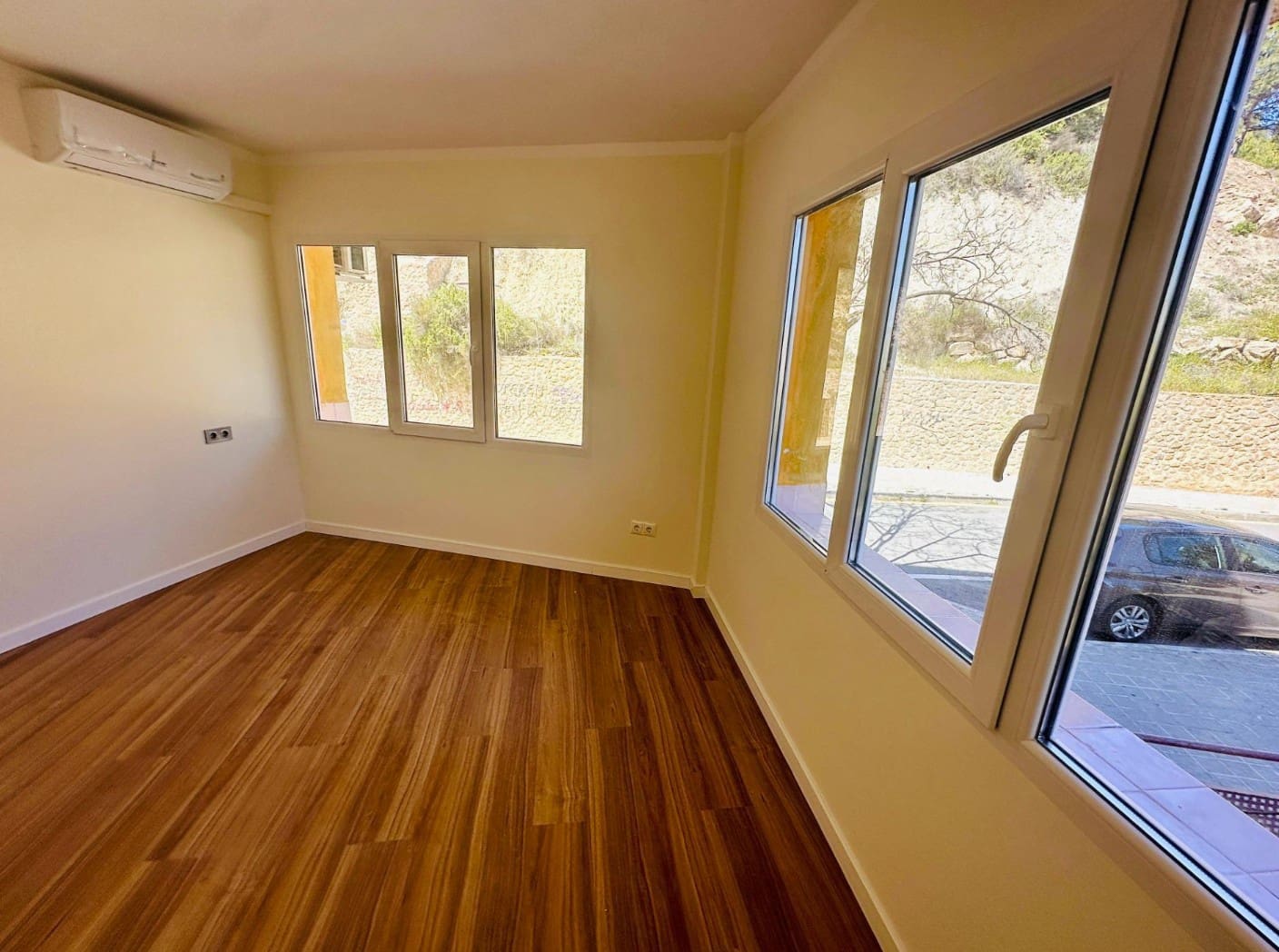 3 makuuhuone Huoneisto myytävänä paikassa Alicante kaupunki - 252 000 € (Ref: 9676341)