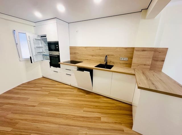 3 makuuhuone Huoneisto myytävänä paikassa Mercado, Alicante kaupunki - 252 000 € (Ref: 9676341)