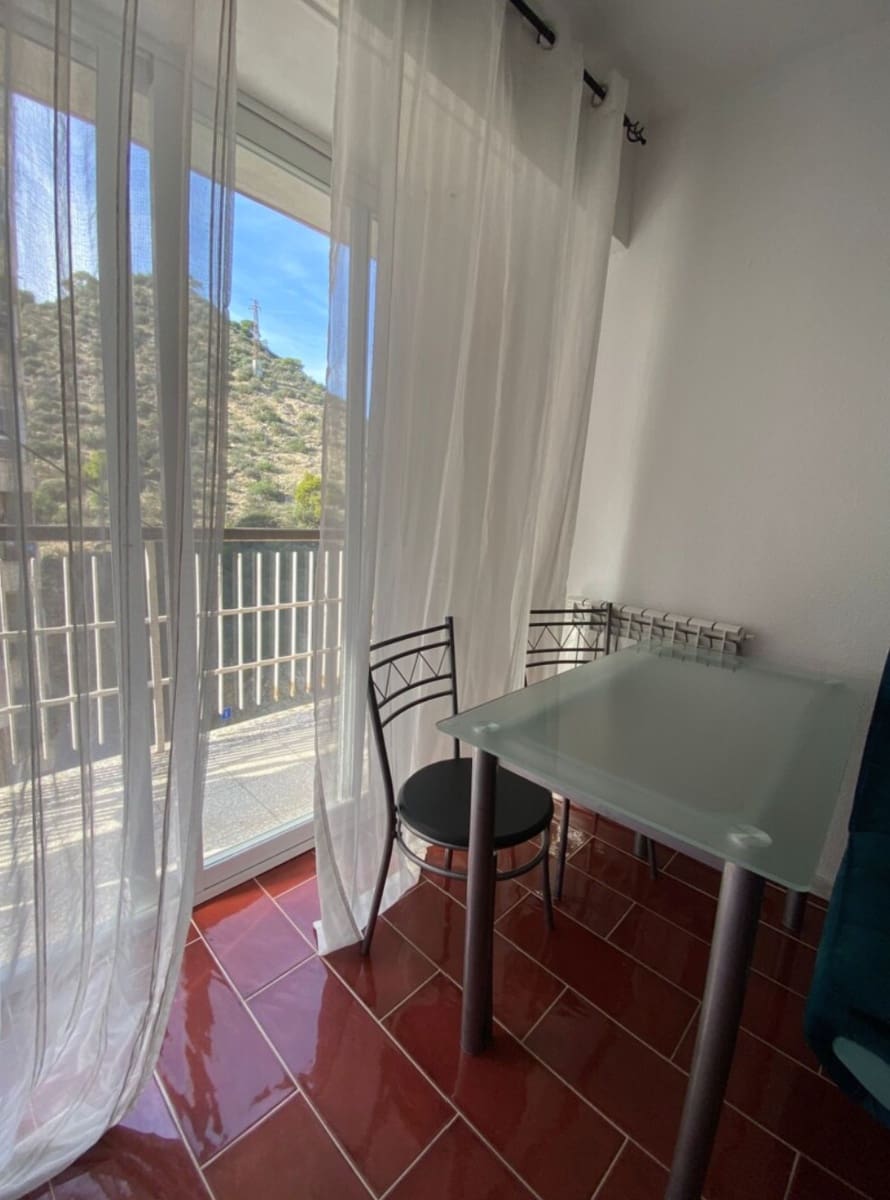 Apartamento de 2 habitaciones en Alicante / Alacant ciudad en venta - 235.000 € (Ref: 9678220)