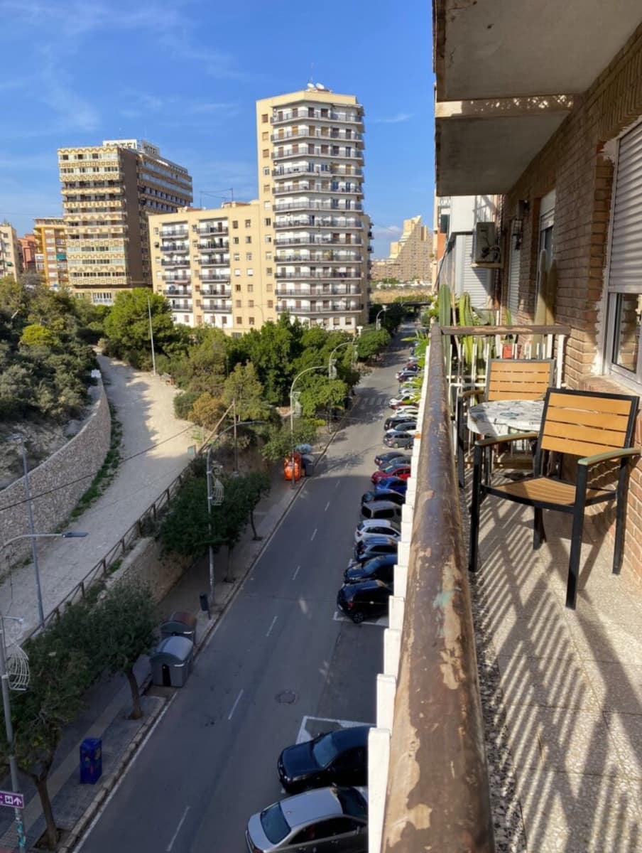 Apartamento de 2 habitaciones en Alicante / Alacant ciudad en venta - 235.000 € (Ref: 9678220)