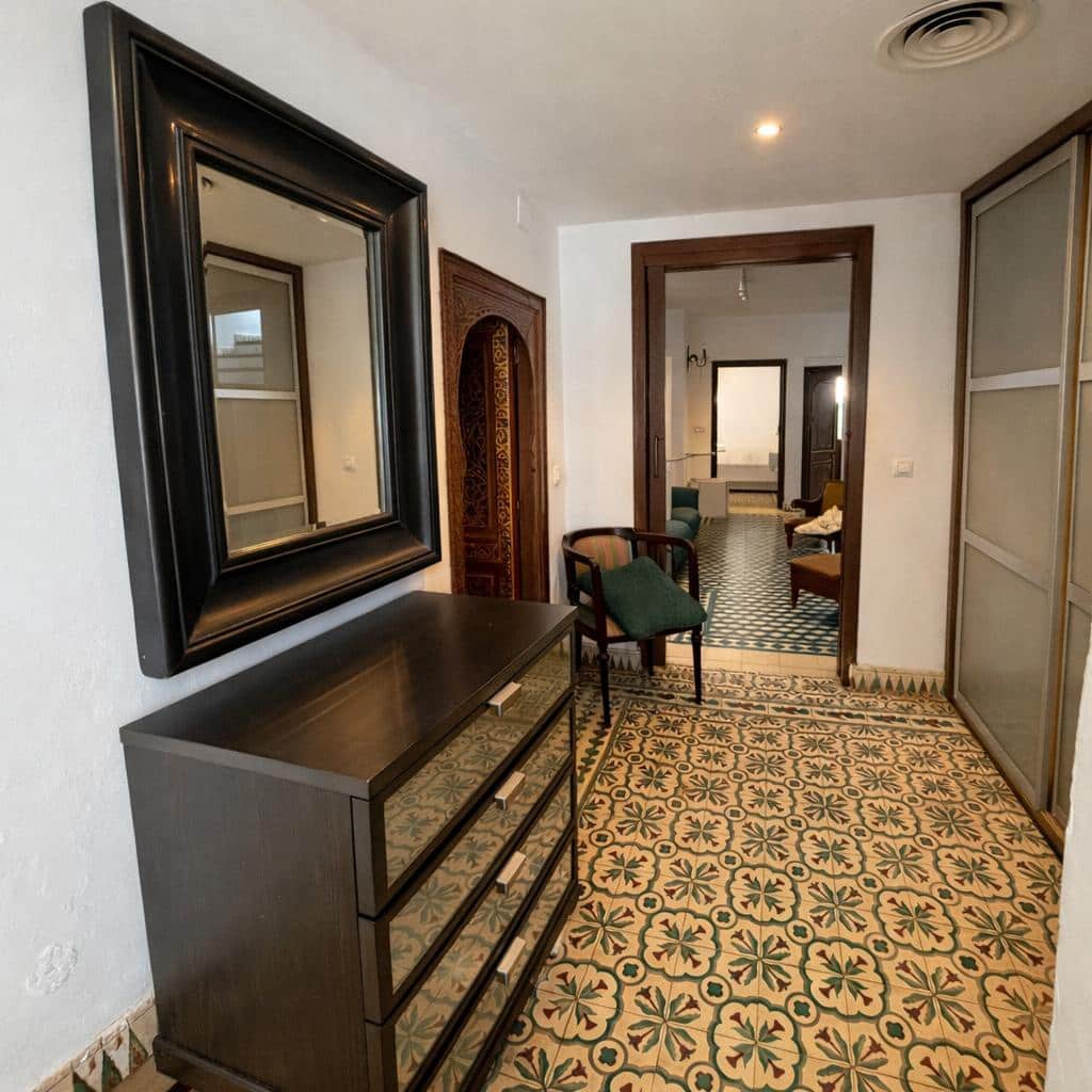 6 soverom Kjedet enebolig til salgs i Altea med svømmebasseng garasje - € 1 450 000 (Ref: 9685275)