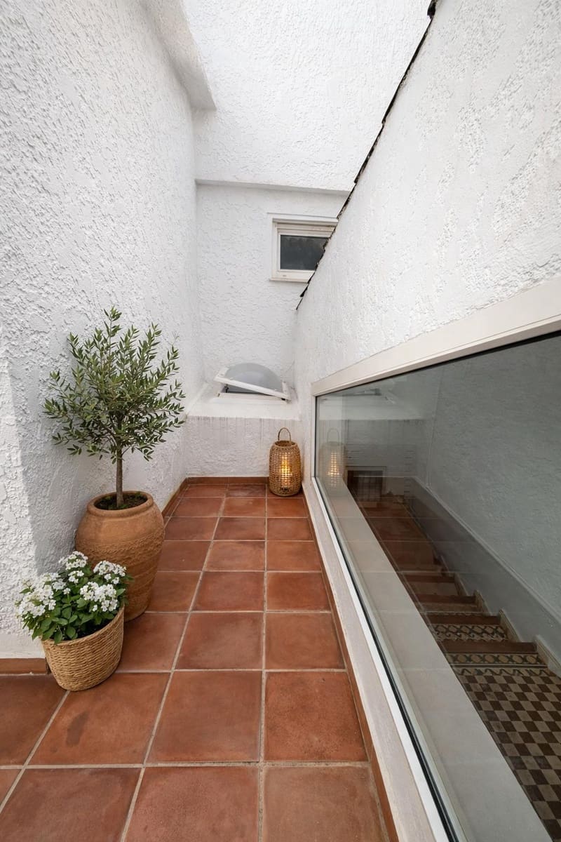 6 soverom Kjedet enebolig til salgs i Altea med svømmebasseng garasje - € 1 450 000 (Ref: 9685275)