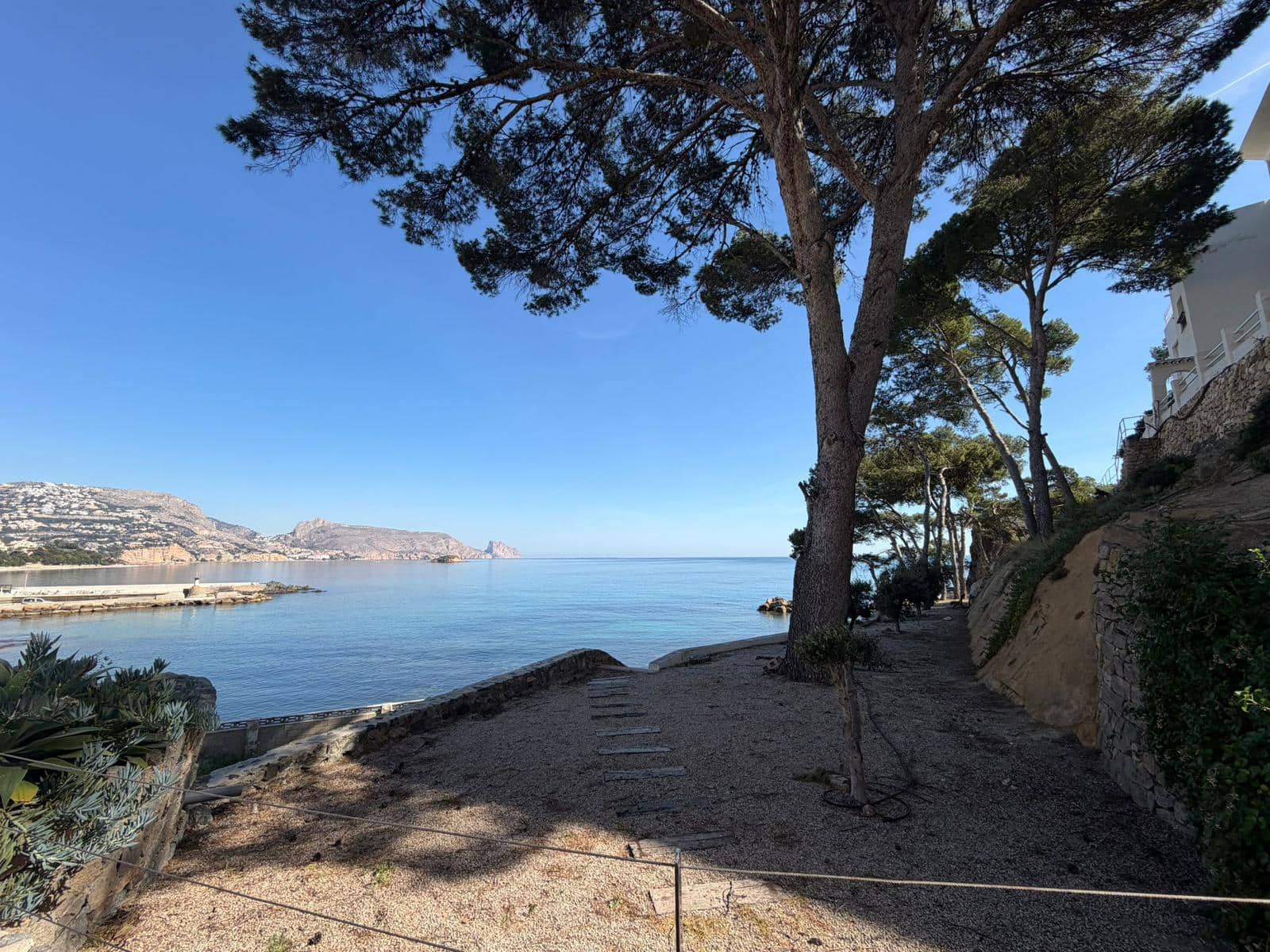 6 soverom Kjedet enebolig til salgs i Altea med svømmebasseng garasje - € 1 450 000 (Ref: 9685275)