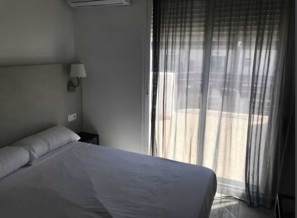 43 soverom Hotell til salgs i Benidorm - € 4 876 000 (Ref: 9708014)