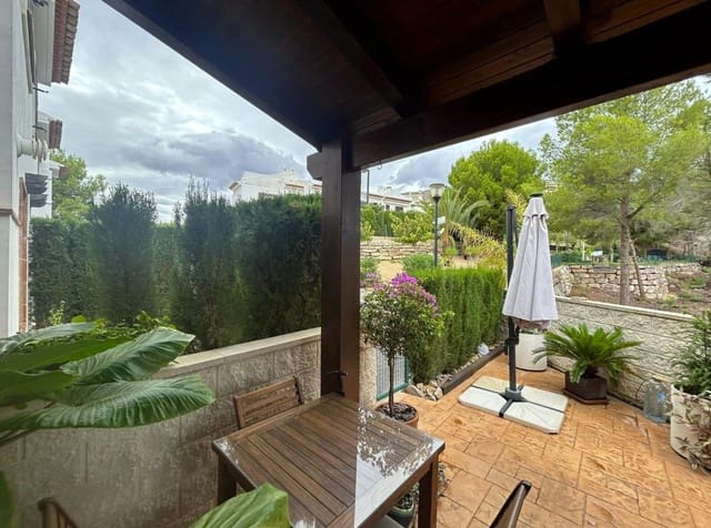 Pareado de 3 habitaciones en Golf Bahía, Finestrat en venta con piscina garaje - 499.000 € (Ref: 9744031)