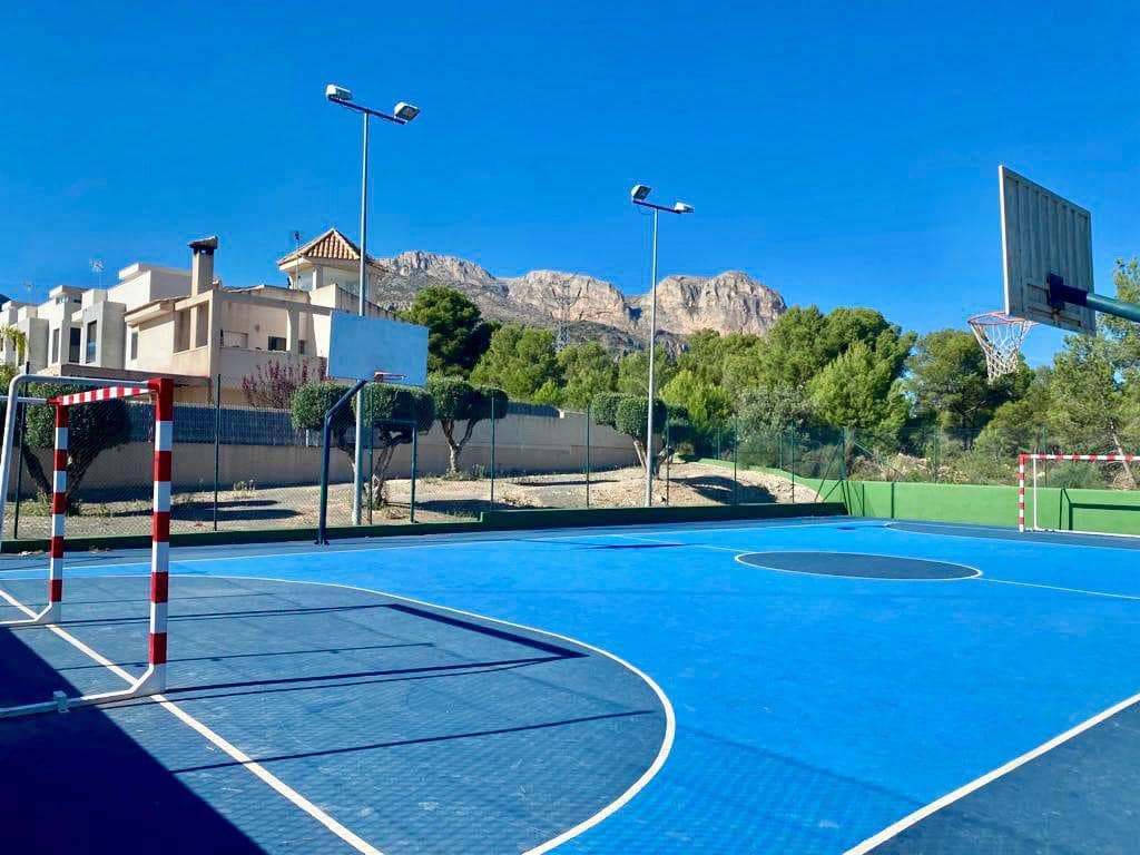 3 camera da letto Villa da affittare in La Nucia con piscina garage - 2.700 € (Rif: 9747090)