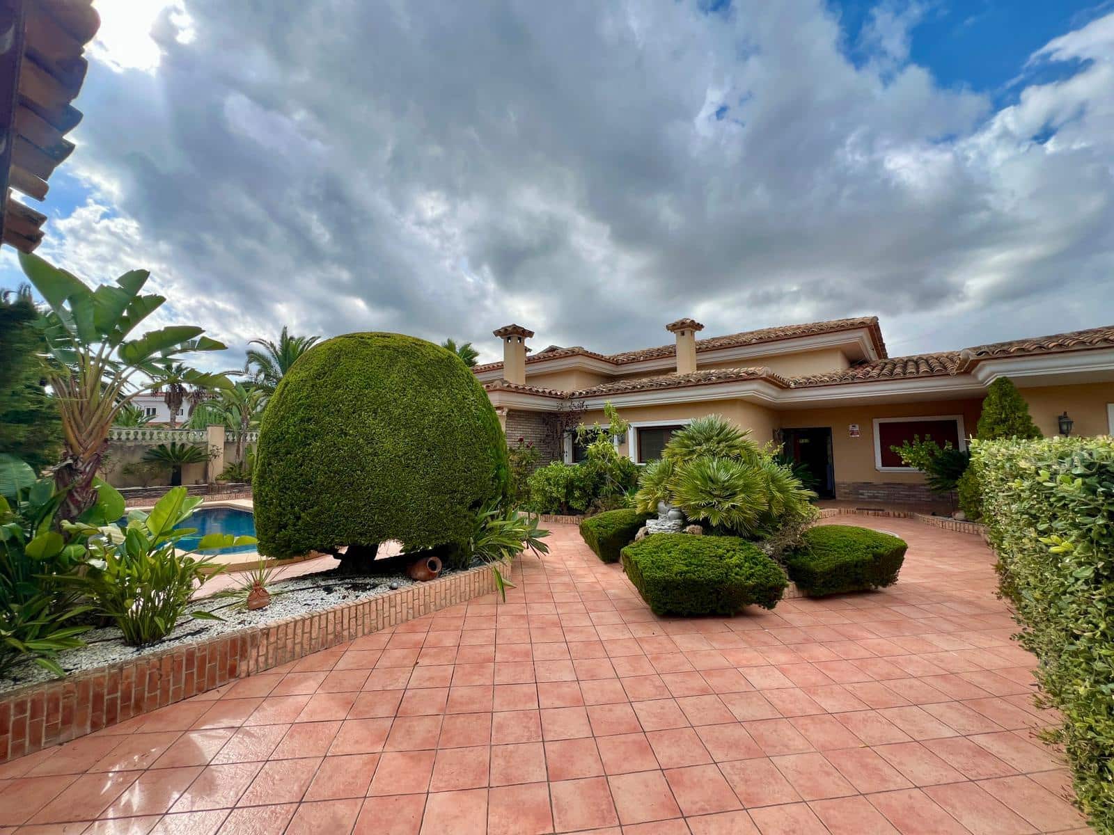 4 soverom Villa til salgs i Albir med svømmebasseng garasje - € 2 150 000 (Ref: 9747250)