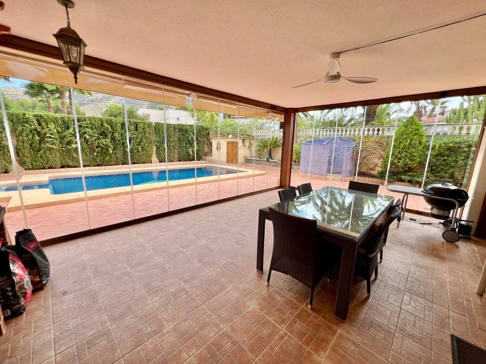 4 soverom Villa til salgs i Albir med svømmebasseng garasje - € 2 150 000 (Ref: 9747250)